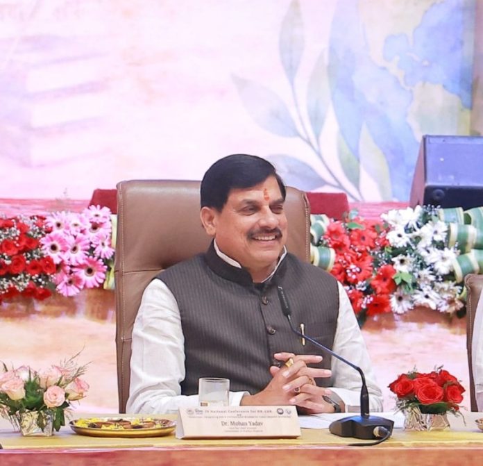 मप्र : सीएम डॉ. मोहन यादव ने भोपाल में आयोजित राष्ट्रीय एचआर-सीएसआर सम्मेलन ‘अभ्युदय-2026’ का शुभारंभ किया मप्र : सीएम डॉ. मोहन यादव ने भोपाल में आयोजित राष्ट्रीय एचआर-सीएसआर सम्मेलन ‘अभ्युदय-2026’ का शुभारंभ किया