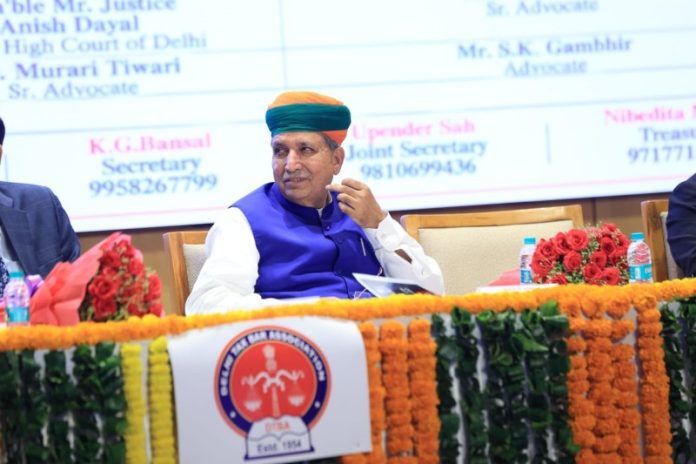 केंद्रीय मंत्री अर्जुन राम मेघवाल ने दिल्ली टैक्स बार एसोसिएशन द्वारा आयोजित 'कांफ्रेंस ऑन डायरेक्ट एंड इनडायरेक्ट टैक्सेस' में सहभागिता की