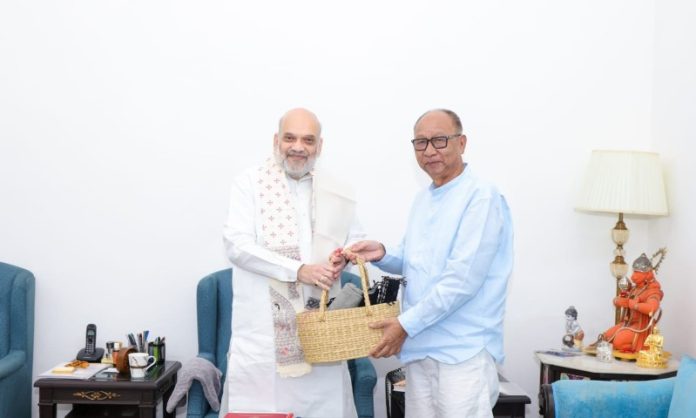 नई दिल्ली : केंद्रीय गृह मंत्री अमित शाह से मणिपुर के सीएम युमनाम खेमचंद सिंह ने मुलाकात की