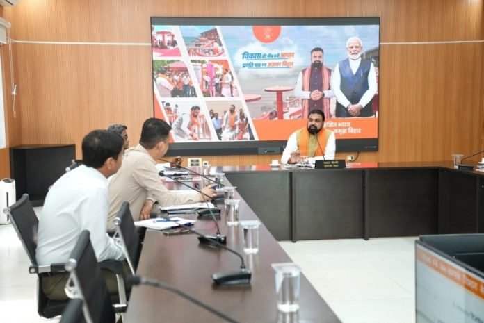 बिहार : सीएम सम्राट चौधरी ने लोक सेवक आवास स्थित ‘संकल्प’ सभागार में सूचना एवं जन-संपर्क विभाग की समीक्षा बैठक की बिहार : सीएम सम्राट चौधरी ने लोक सेवक आवास स्थित ‘संकल्प’ सभागार में सूचना एवं जन-संपर्क विभाग की समीक्षा बैठक की