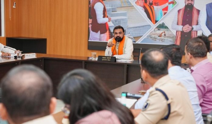 बिहार : सीएम चौधरी ने ‘संकल्प’ सभागार में सिखों के दसवें गुरु श्री गुरु गोविंद सिंह जी महाराज के 360वें प्रकाश पर्व की तैयारियों को लेकर समीक्षा बैठक की बिहार : सीएम चौधरी ने ‘संकल्प’ सभागार में सिखों के दसवें गुरु श्री गुरु गोविंद सिंह जी महाराज के 360वें प्रकाश पर्व की तैयारियों को लेकर समीक्षा बैठक की