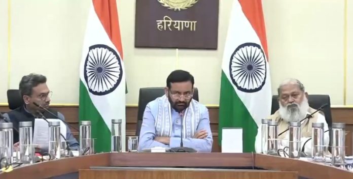 हरियाणा : सीएम नायब सिंह सैनी की अध्यक्षता में मौजूदा हालातों पर प्रशासनिक सचिवों के साथ समीक्षा बैठक हुई हरियाणा : सीएम नायब सिंह सैनी की अध्यक्षता में मौजूदा हालातों पर प्रशासनिक सचिवों के साथ समीक्षा बैठक हुई