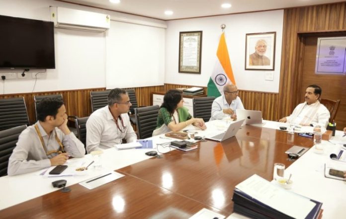 केंद्रीय शिक्षा मंत्री प्रल्हाद जोशी ने शिक्षा मंत्रालय के उच्च शिक्षा विभाग के सचिव और एनटीए के वरिष्ठ अधिकारियों के साथ बैठक की केंद्रीय शिक्षा मंत्री प्रल्हाद जोशी ने शिक्षा मंत्रालय के उच्च शिक्षा विभाग के सचिव और एनटीए के वरिष्ठ अधिकारियों के साथ बैठक की