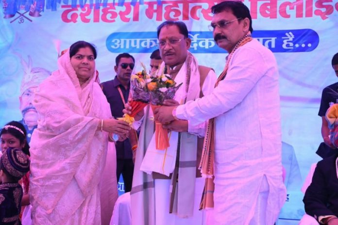 छत्तीसगढ़ : सीएम विष्णुदेव साय बिलाईगढ़ के ऐतिहासिक राजशाही दशहरा उत्सव में हुए शामिल