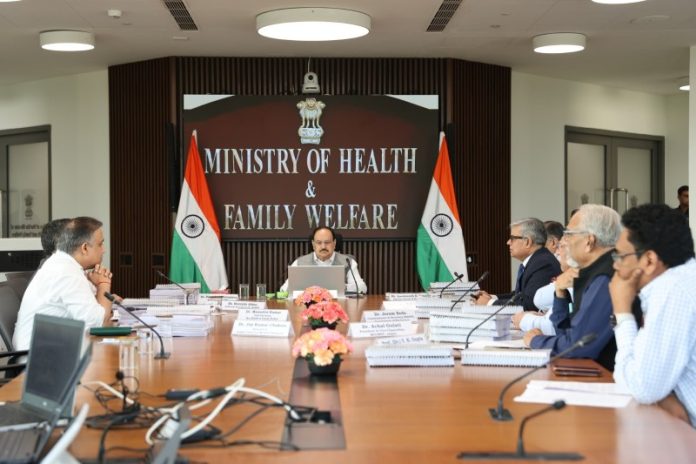 नई दिल्ली : केंद्रीय मंत्री जेपी नड्डा ने शिलांग स्थित एनईआईजीआरआईएचएमएस की 16वीं गवर्निंग काउंसिल बैठक की अध्यक्षता की