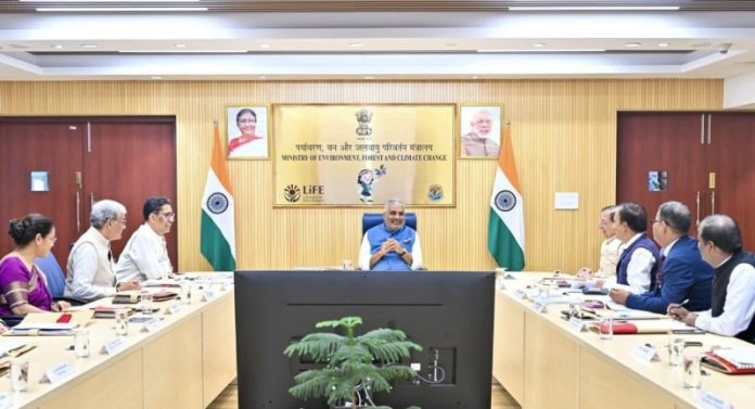 केंद्रीय मंत्री भूपेंद्र यादव ने दिल्ली में 'हिमालयी पर्यावरण और विकास के लिए जीबी पंत सोसाइटी' की 27वीं बैठक की अध्यक्षता की केंद्रीय मंत्री भूपेंद्र यादव ने दिल्ली में 'हिमालयी पर्यावरण और विकास के लिए जीबी पंत सोसाइटी' की 27वीं बैठक की अध्यक्षता की