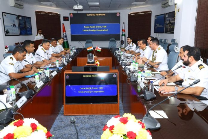 भारतीय नौसेना और ओमान की रॉयल नेवी के बीच स्टाफ वार्ता का 8वां संस्करण नई दिल्ली में आयोजित किया गया भारतीय नौसेना और ओमान की रॉयल नेवी के बीच स्टाफ वार्ता का 8वां संस्करण नई दिल्ली में आयोजित किया गया