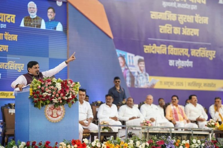 नरसिंहपुर : सीएम यादव ने प्रदेश के 35.56 लाख से अधिक हितग्राहियों के खातों में राशि सिंगल क्लिक के माध्यम से अंतरित की