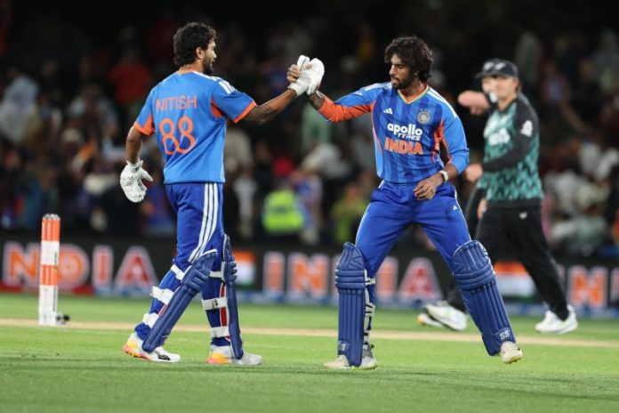 IND vs NZ टी-20 सीरीज : भारत ने दूसरे टी-20 मैच में न्यूजीलैंड को 4 विकेट से हराया IND vs NZ टी-20 सीरीज : भारत ने दूसरे टी-20 मैच में न्यूजीलैंड को 4 विकेट से हराया